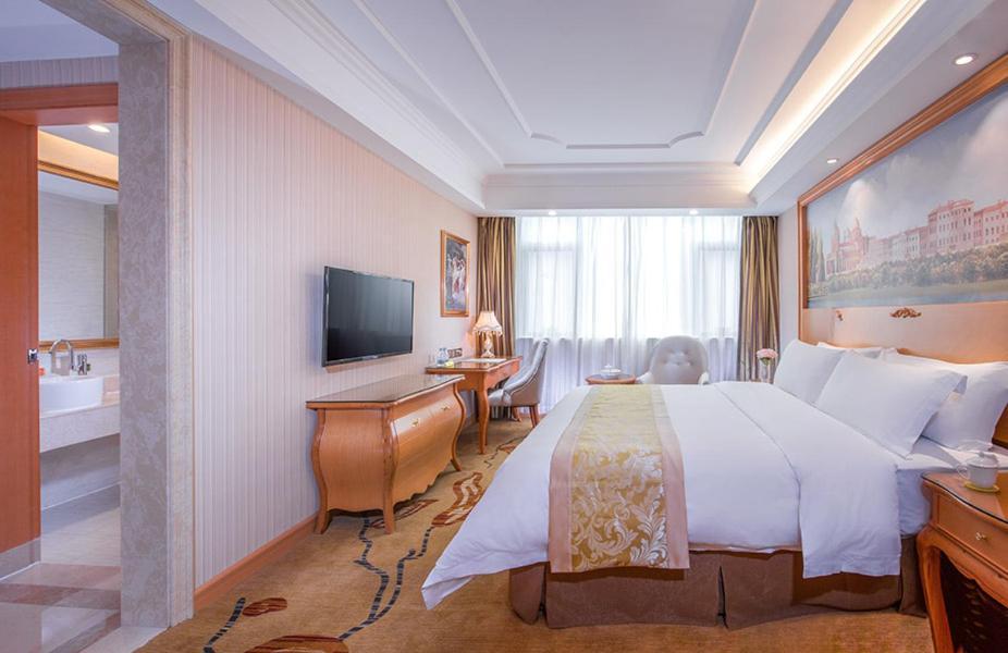 Vienna International Hotel Puning International Commodity City Exteriér fotografie